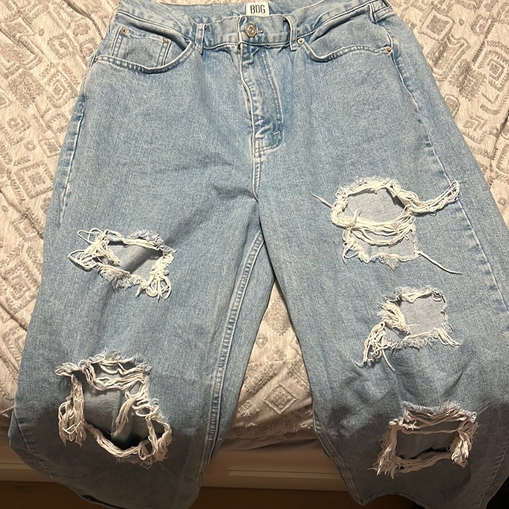 Urban outfitters Ripped Boyfriend jeans